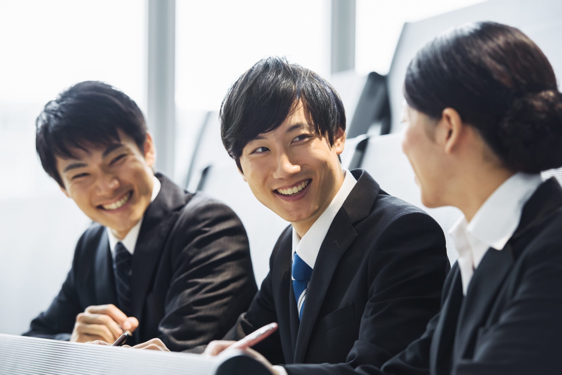 03 先輩社員座談会 03 先輩社員座談会